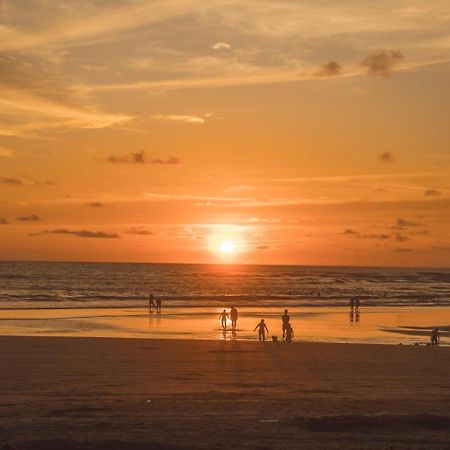 Alojamiento Frente Al Mar Playa La Barra Buenaventura Eksteriør billede